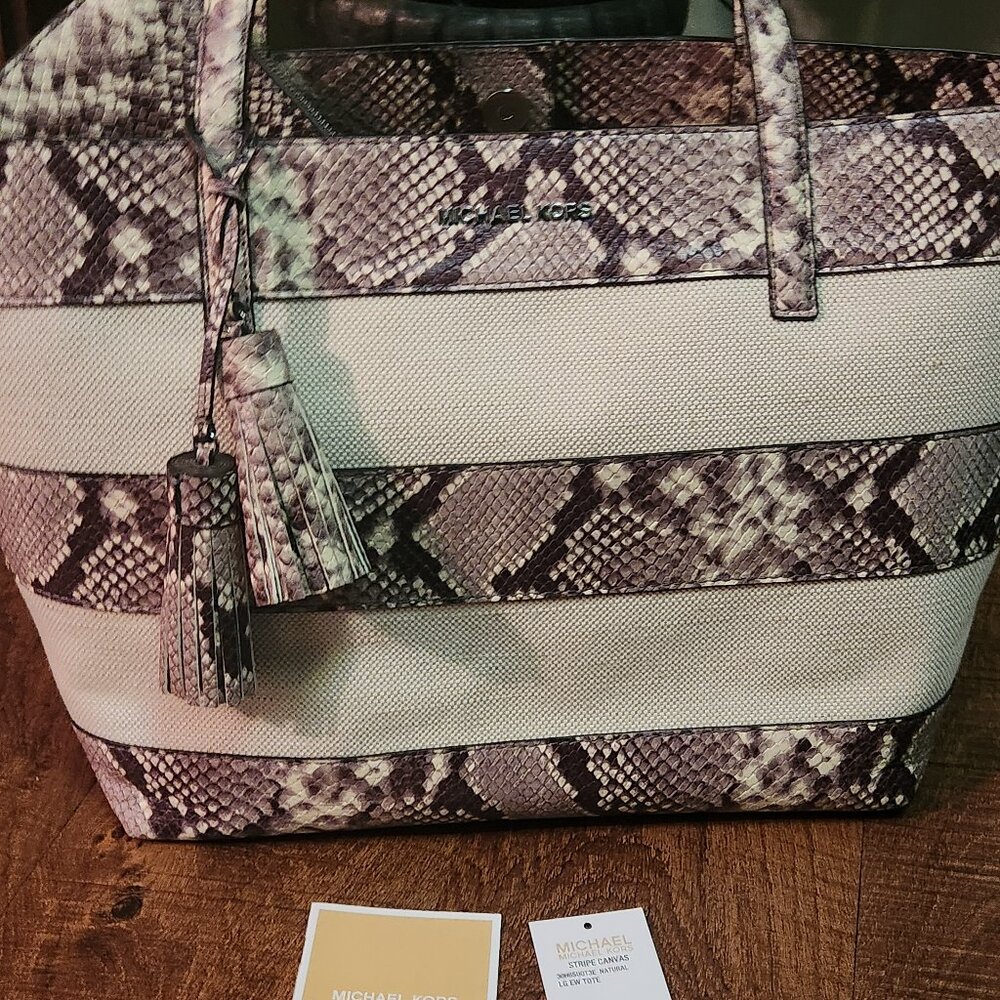 SAVED for : firstdownkicks Snake Print Michael kors  Tote with Wrist-let/Pouch - Picture 2 of 14